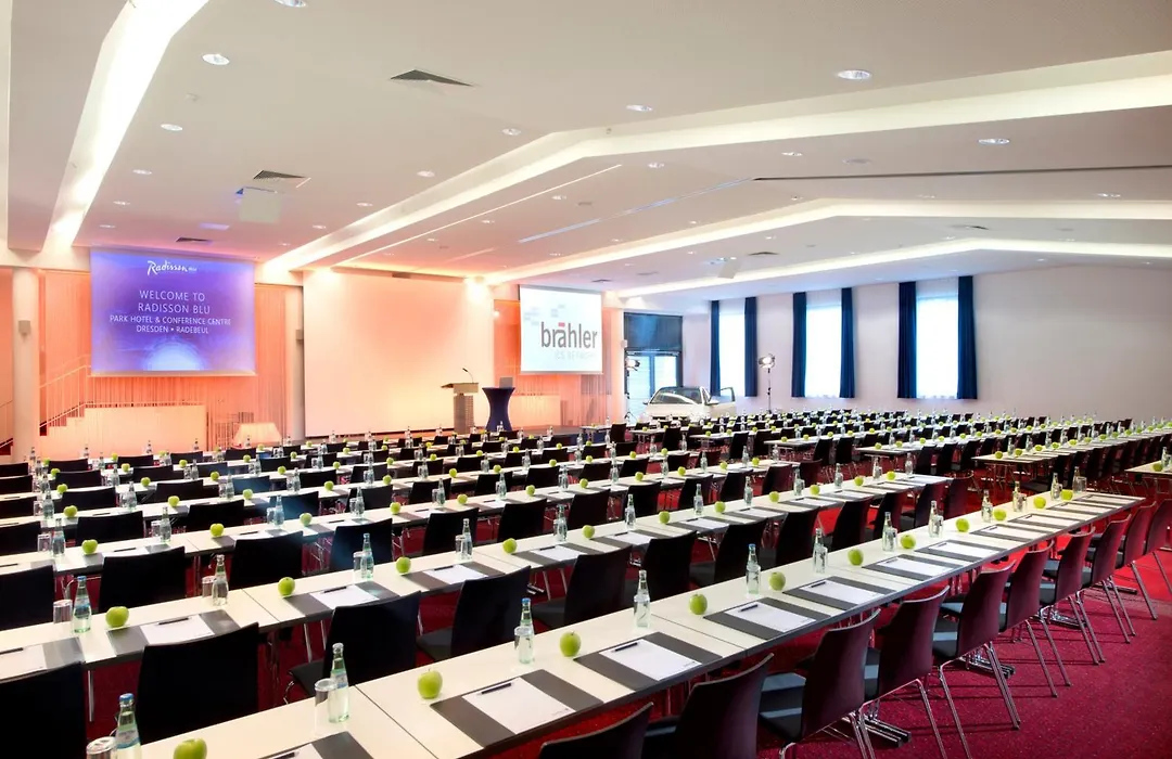 Radisson Blu Park Hotel & Conference Centre-1