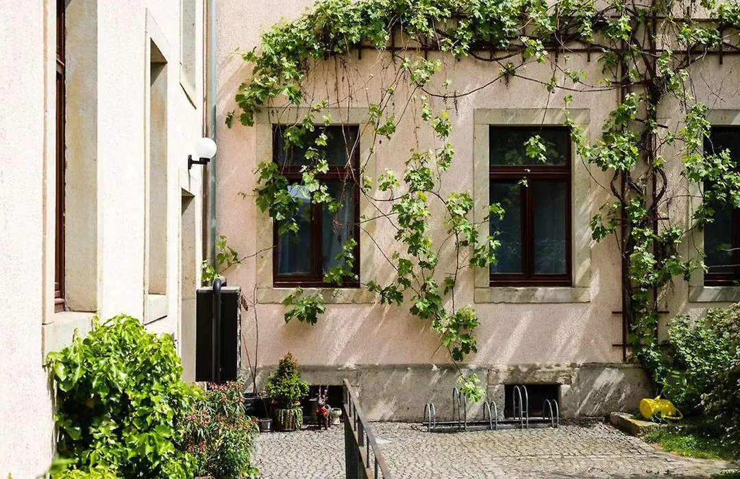 Pension an der Pillnitzer Schlossfähre-1