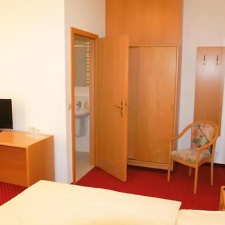 Hotel Pension Kaden-3